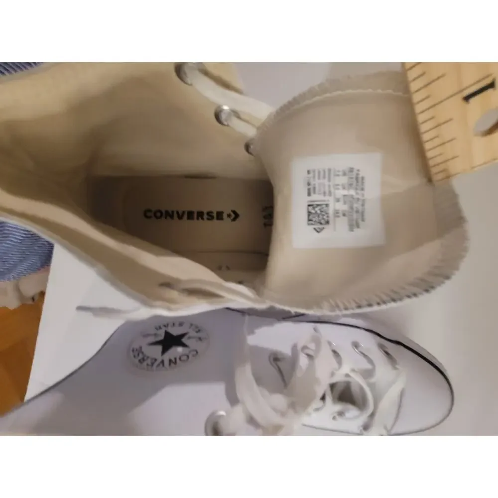 Converse Chuck Taylor All Star High Top White Leather Lace Up Sneaker woman 7.5